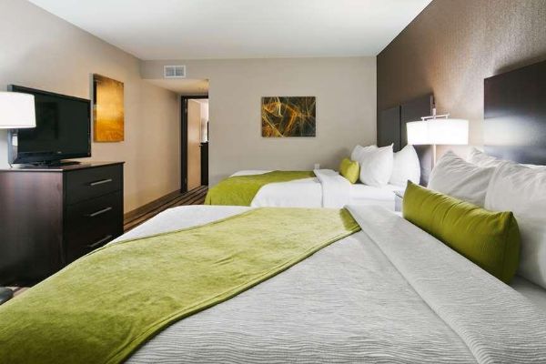 BEST WESTERN HARVEST INN AND S (Grand Forks)